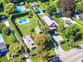 Historic Hamptons Farmhouse Reatreat