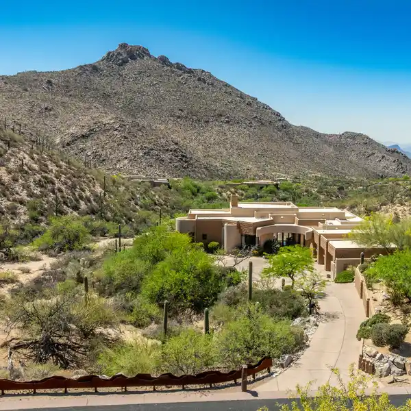 THE PENINSULA HOMESTEAD