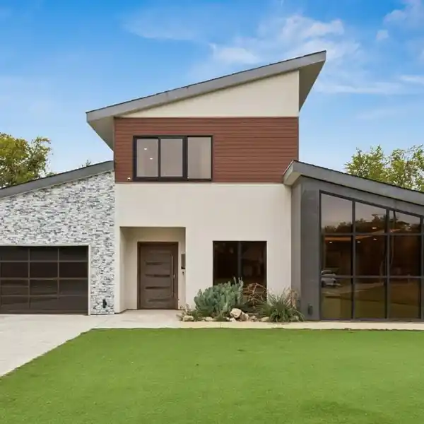 THE PERFECT BLEND OF LUXURY AND NATURE