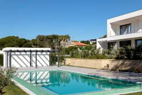Gorgeous Four-bedroom House in a New Condominium