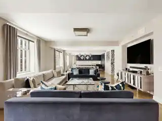 Exquisite Fully Renovated Oasis