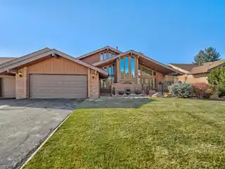 Gated Golf Course Living at the Park at Kissing Camels Updated Spacious Home with Main Level Living, Mountain Views, Garden of the Gods Resort and 27 Holes at Kissing Camels