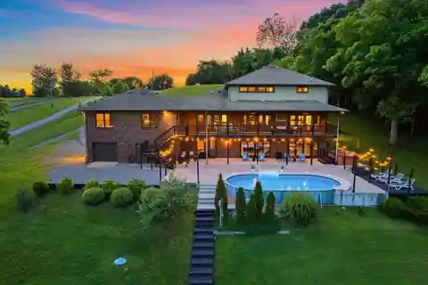 Exquisite Estate in Coveted Land Between the Lakes