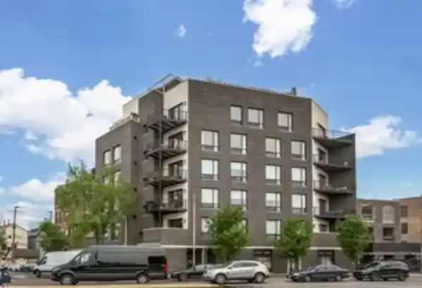 SPACIOUS CONDO IN HIP WEST TOWN
