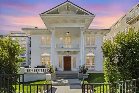 Distinguished Neoclassical Revival Residence in Whitley Heights