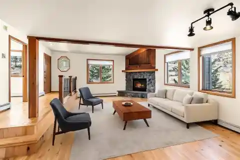 Four Bedroom Duplex in the Dillon Neighborhood