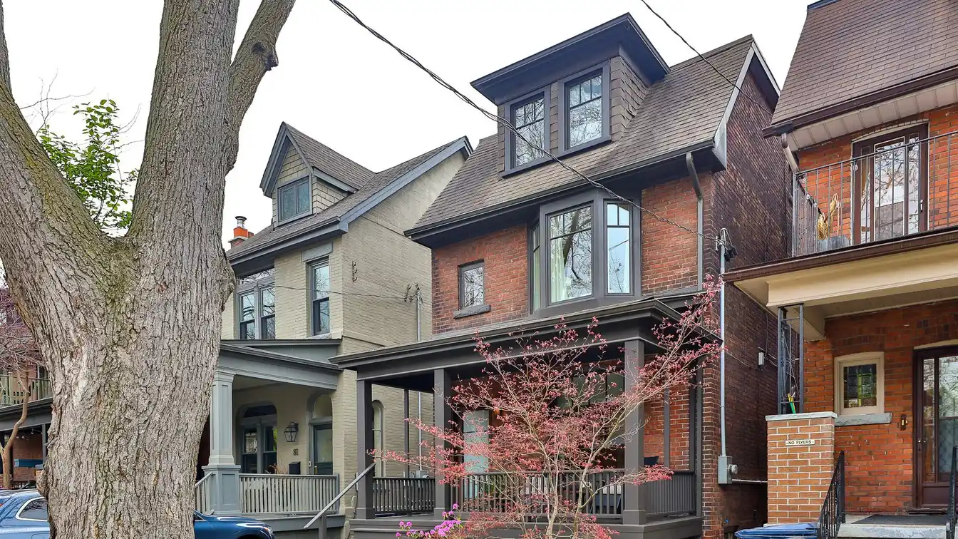 Renovated Home in Coveted Roncesvalles