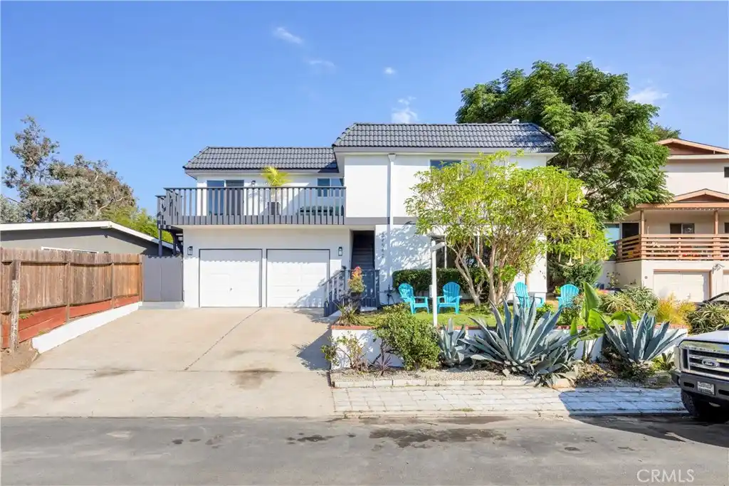 Fabulous Capo Beach Area Vacant Duplex
