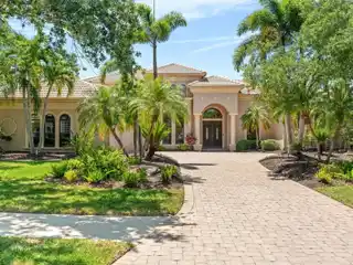 The Pinnacle of Florida Luxury Living