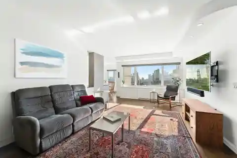 Spectacular Penthouse High Above the City