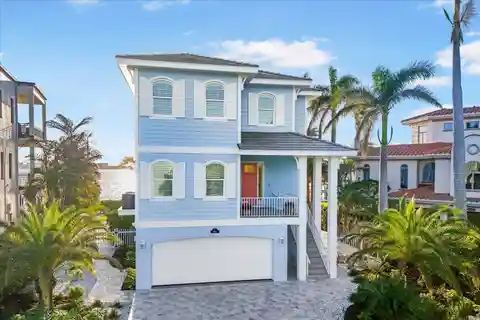 Gorgeous Waterfront Home in Exclusive Sunset Harbor