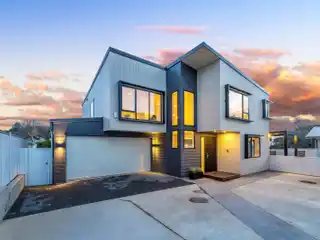 Elegant New Build with an Exceptional Layout