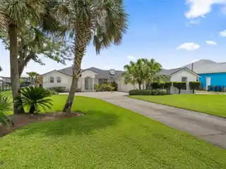 Riverfront Living in the North Florida Keys