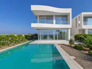 Luxury Beachfront Villa