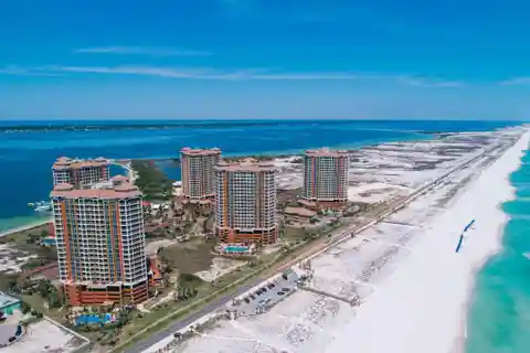 Rare Blend of Luxury and Comfort on the Coast