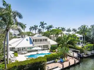 Masterfully Re-crafted Cottage in Aqualane Shores