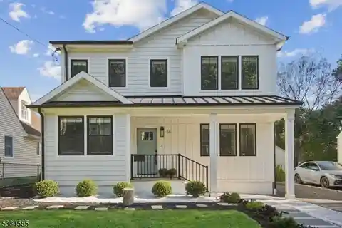 Elegant Renovated Home Near Downtown Summit