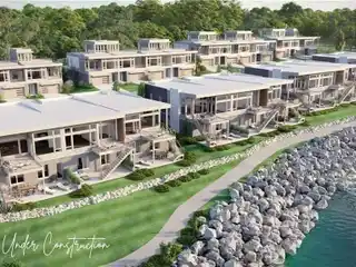 Lakefront Living in an Exclusive Wellness-oriented Community