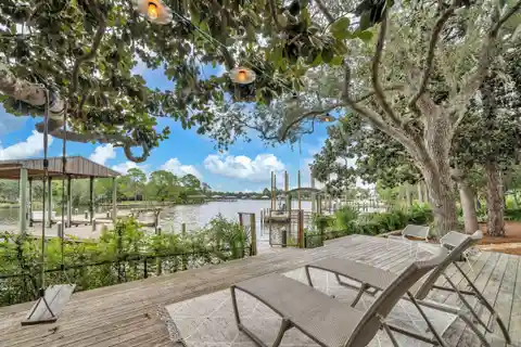 Beautifully Remodeled Waterfront Gem