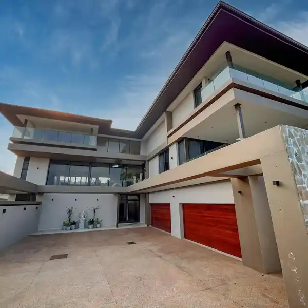 CONTEMPORARY HOME WITH OCEAN AND GOLF VIEWS