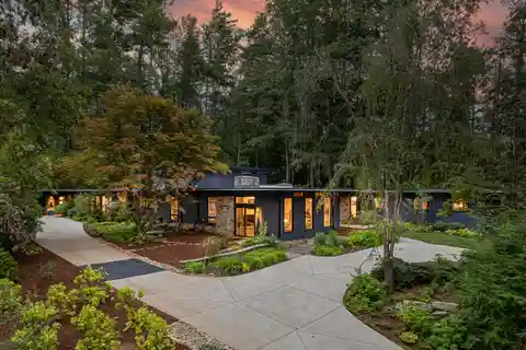 Lawrence Traber-Designed Masterpiece