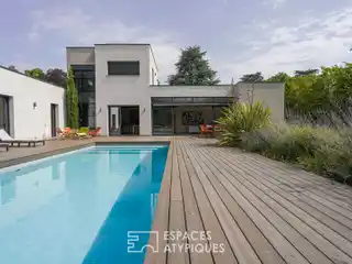 Magnificent Architect-Designed House