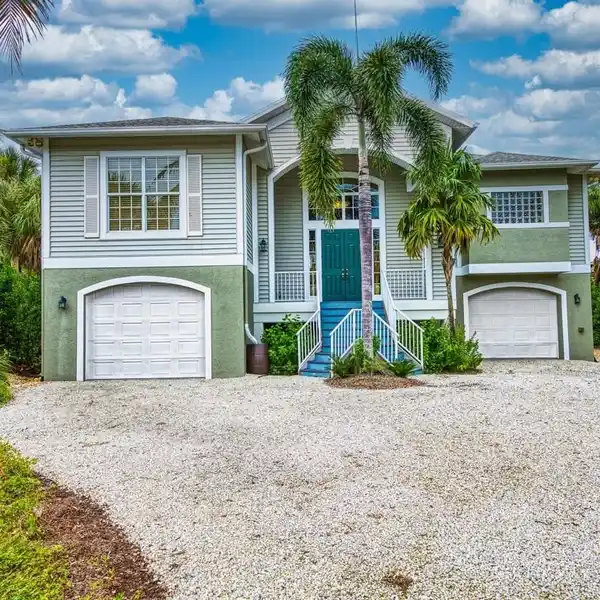 RARE SANIBEL RETREAT