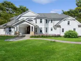 Gorgeous and Expansive Five Bedroom Rental