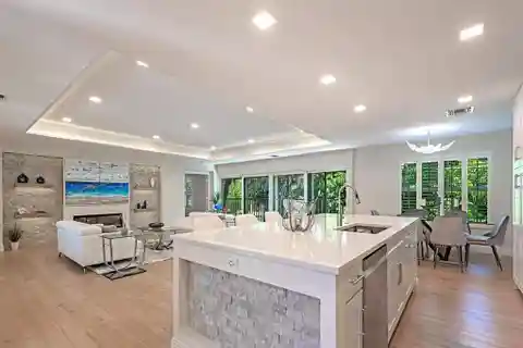 Beautifully Reimagined Top-Floor Home