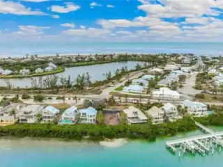 Ideal Bay-front Lot in an Exclusive Community