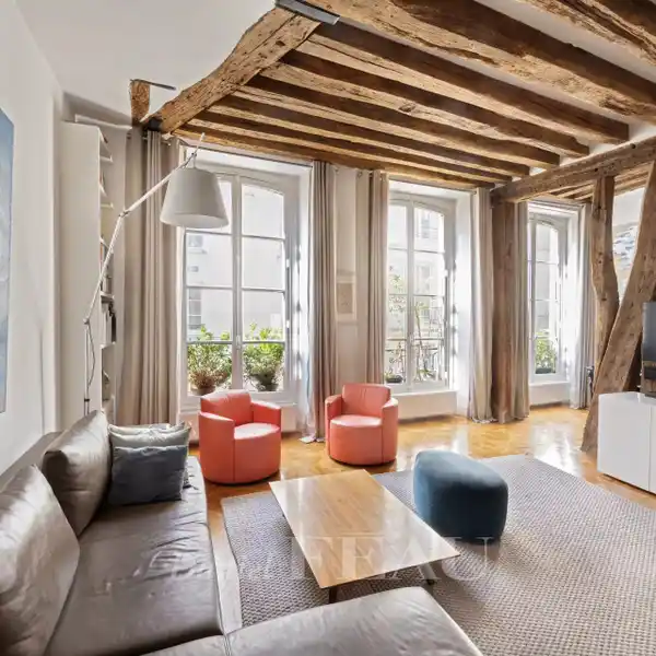 METICULOUSLY RENOVATED DUPLEX APARTMENT