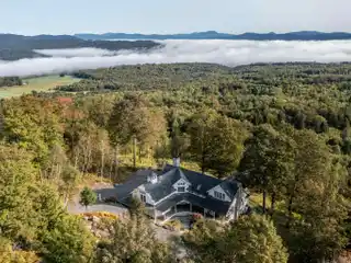 Classic New England Retreat in Stowe