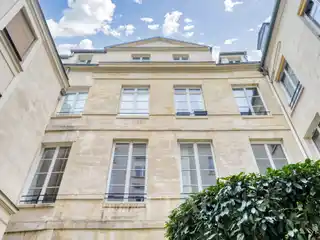 Peaceful Apartment in a Private Mansion