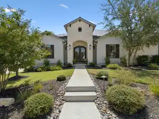 Beautiful Home in Exclusive Palacios at Cibolo Canyons