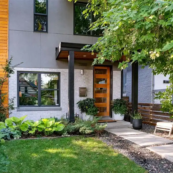 MODERN HALF DUPLEX IN THE WEST HIGHLANDS