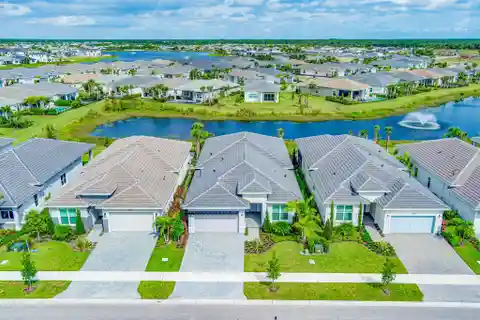 Exquisite Home in Sought-after Regency