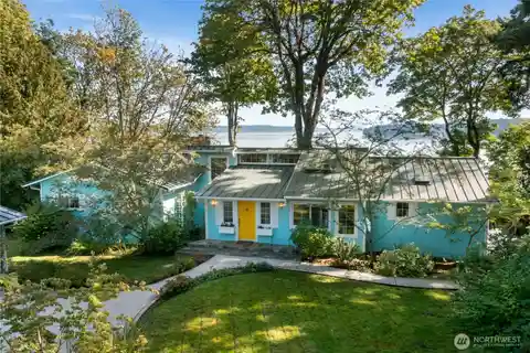 Unmatched Seclusion on Ultra-Private South Head Peninsula