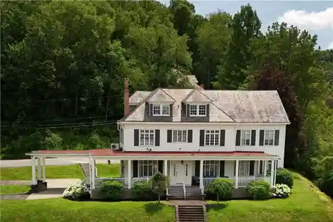 Iconic Landmark with Endless Possibilities