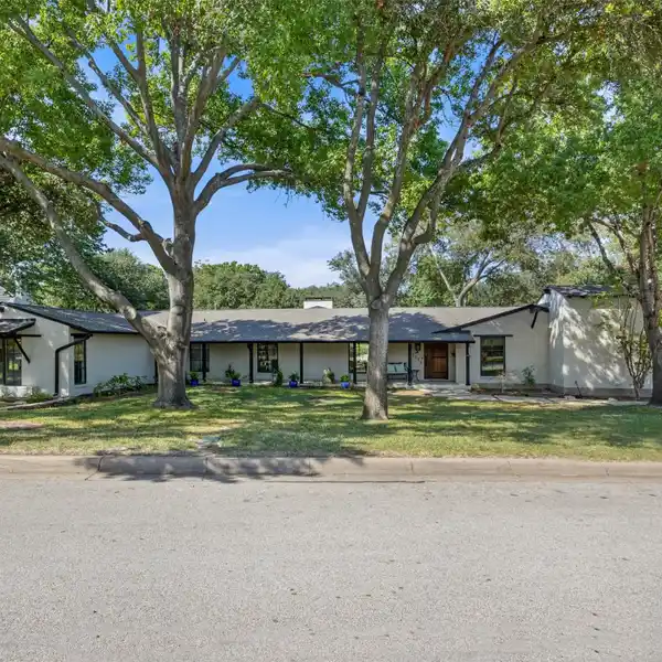 BEAUTIFULLY REIMAGINED RANCH-STYLE HOME