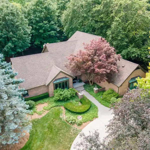 SECLUDED RIVERFRONT ESCAPE IN OAK RIVER WEST