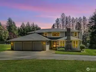 Meticulously Maintained Home in the Serene Hollywood Hills