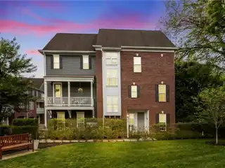 Spacious End Unit Overlooking Private Community Park