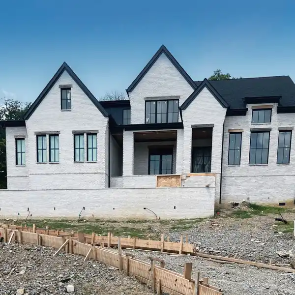 NEW CUSTOM LUXURY HOME IN RAINTREE