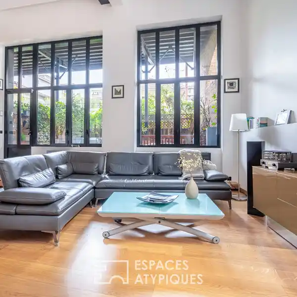 DUPLEX APARTMENT IN A TRANSFORMED FORMER DAIRY