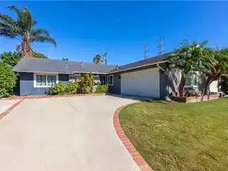 Spacious Home in Sought-After Glen Mar