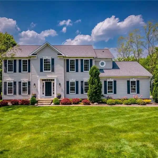 SPECTACULAR HOME IN THE HUNT CLUB OF HUDSON