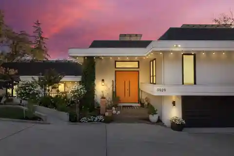 Truly Breathtaking Showplace