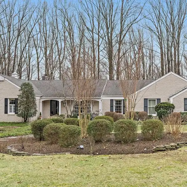 ELEGANT BRICK-FRONT HOME IN THE MEADOWS