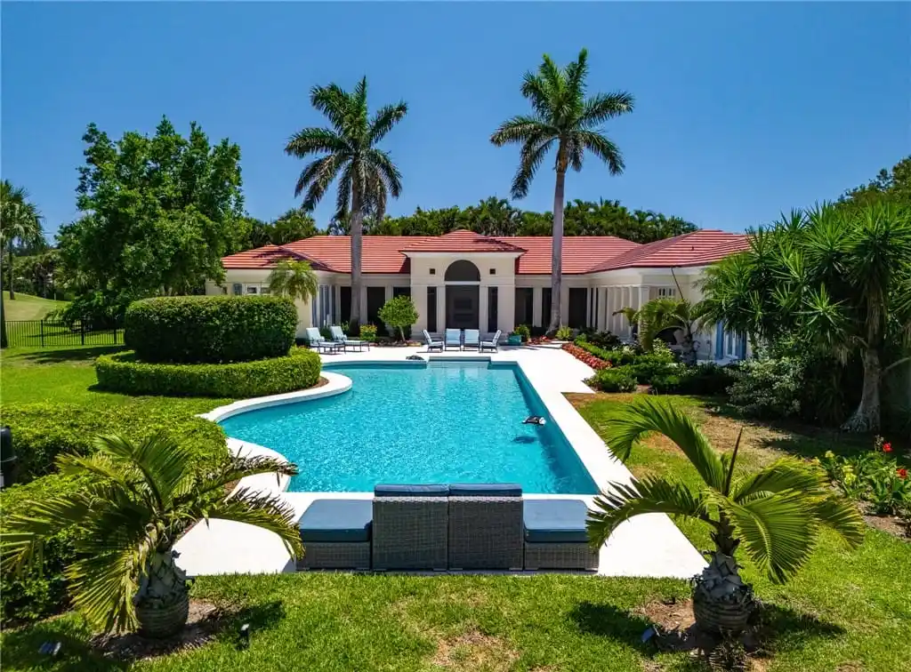 Beautifully Renovated Home in Orchid Island