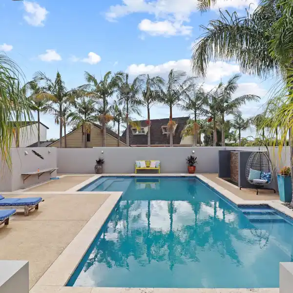 1960S CHARACTER CHARM WITH SOPHISTICATED MODERN LIVING